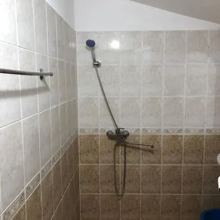 Serenity Hill 圣弗拉斯
